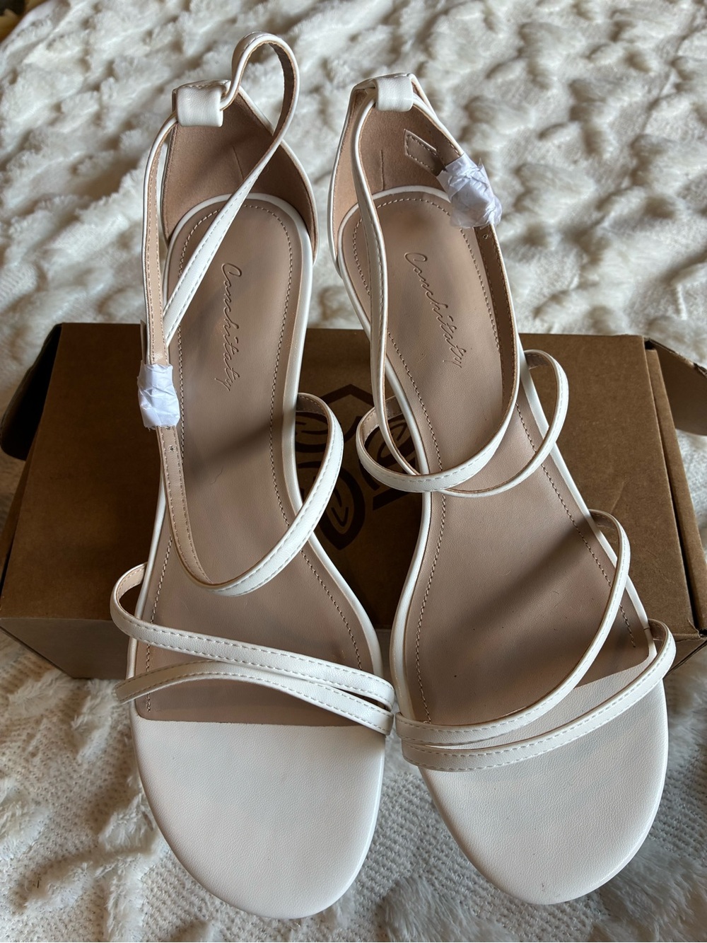 White leather strappy heels #heels #strappy